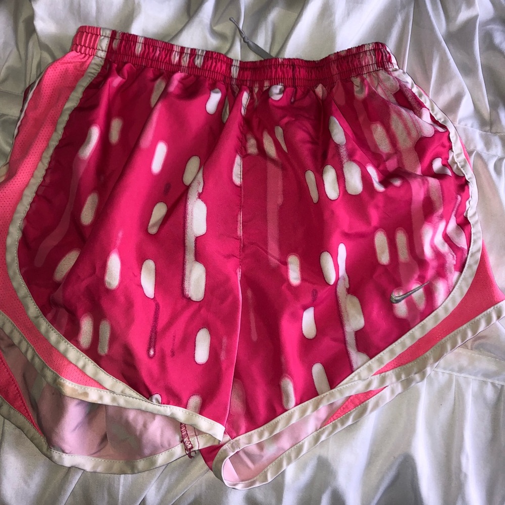 PINK NIKE SHORTS